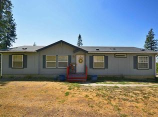 28002 N Jackson Rd, Chattaroy, WA 99003