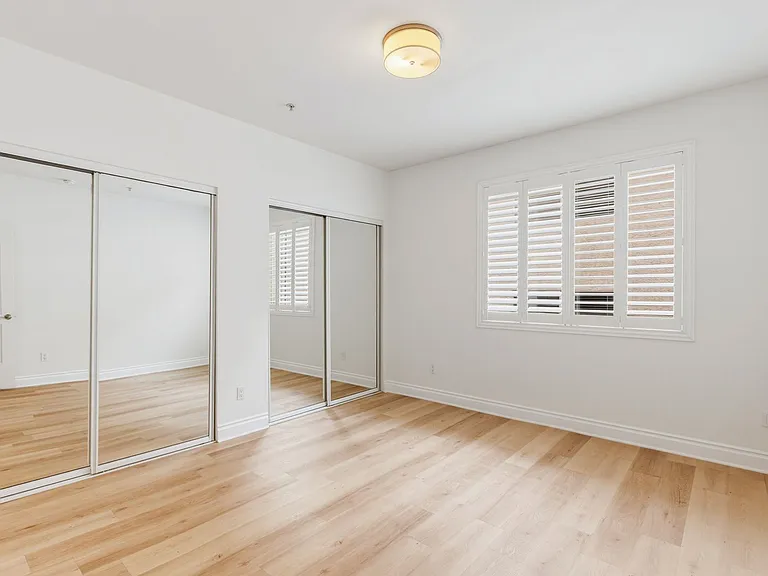 1444 S Point View St #204 — Photo 17