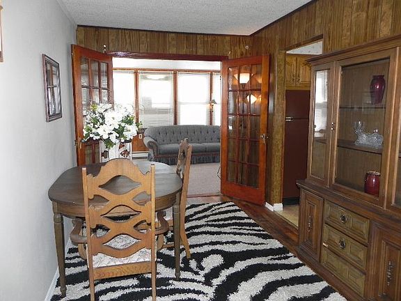 4th image of 1715 Midland Dr