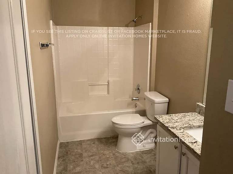 1002 Chatham Ln — Photo 14