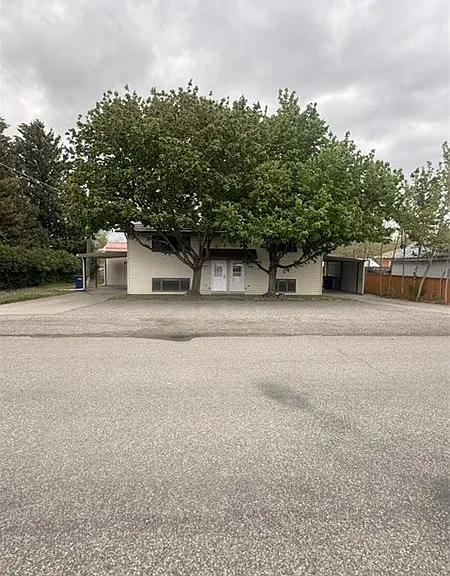 717 W Montana St — Photo 3