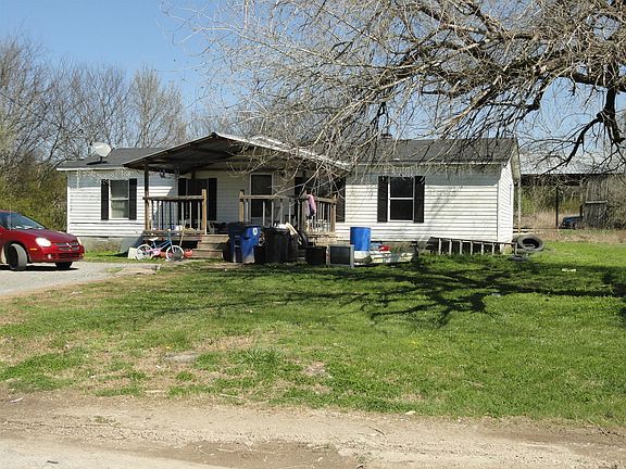 2nd image of 110 Couch Ln