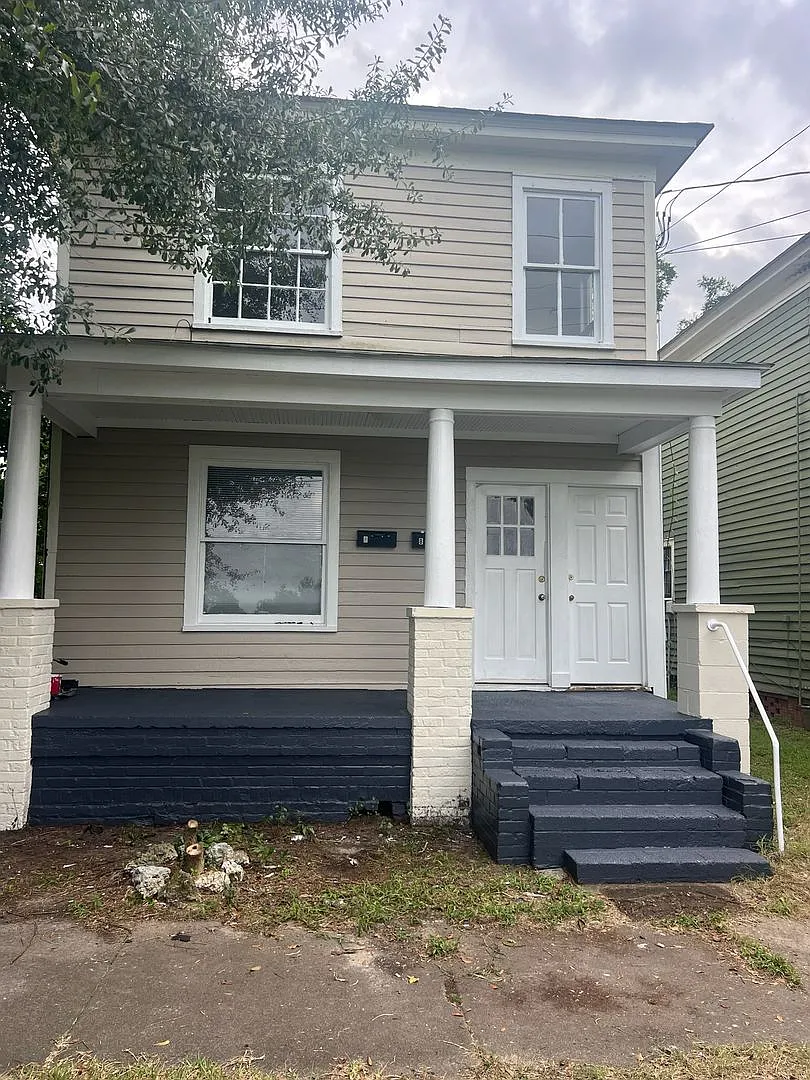 N Craven - 1207 — Photo 1