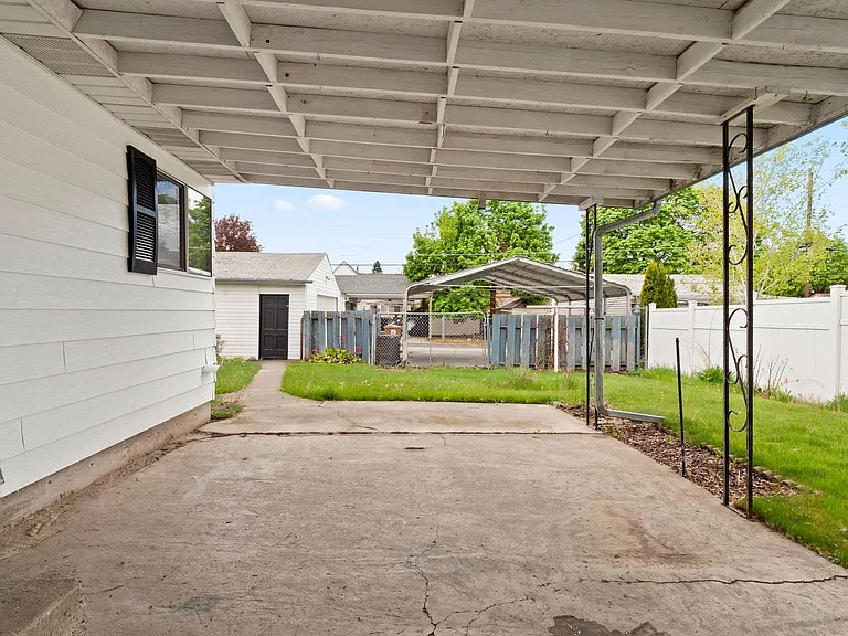 2521 W Sanson Ave — Photo 28