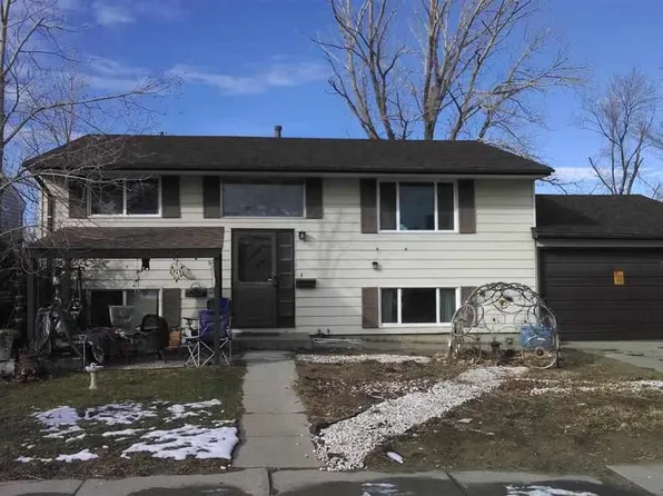 920 S Forest Dr, Casper, WY 82609