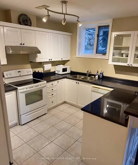 245 Floyd Ave #BASEMENT — Photo 9