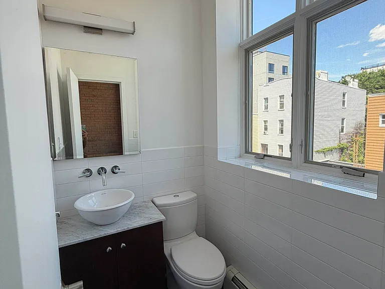551 Lorimer St #PENTHOUSE — Photo 5