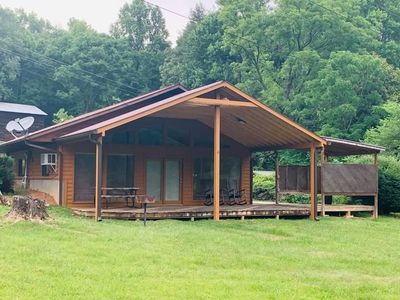 24 Lunar Ln, Whittier, NC, 28789