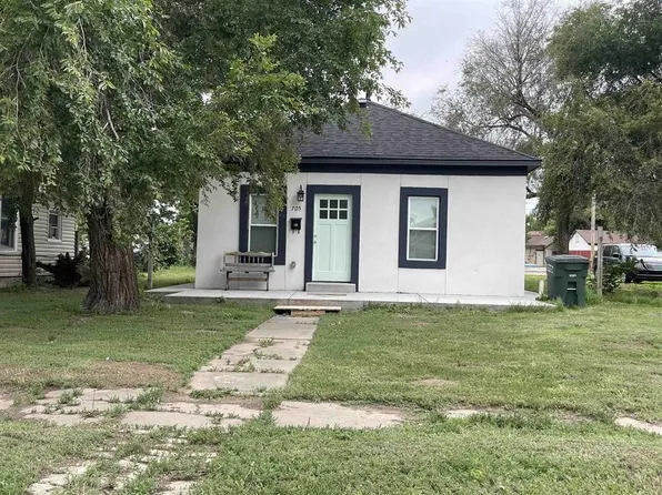 705 Avenue D, Dodge City, KS 67801