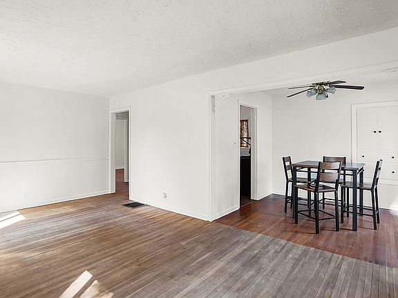5th image of 2420 S Randolph St