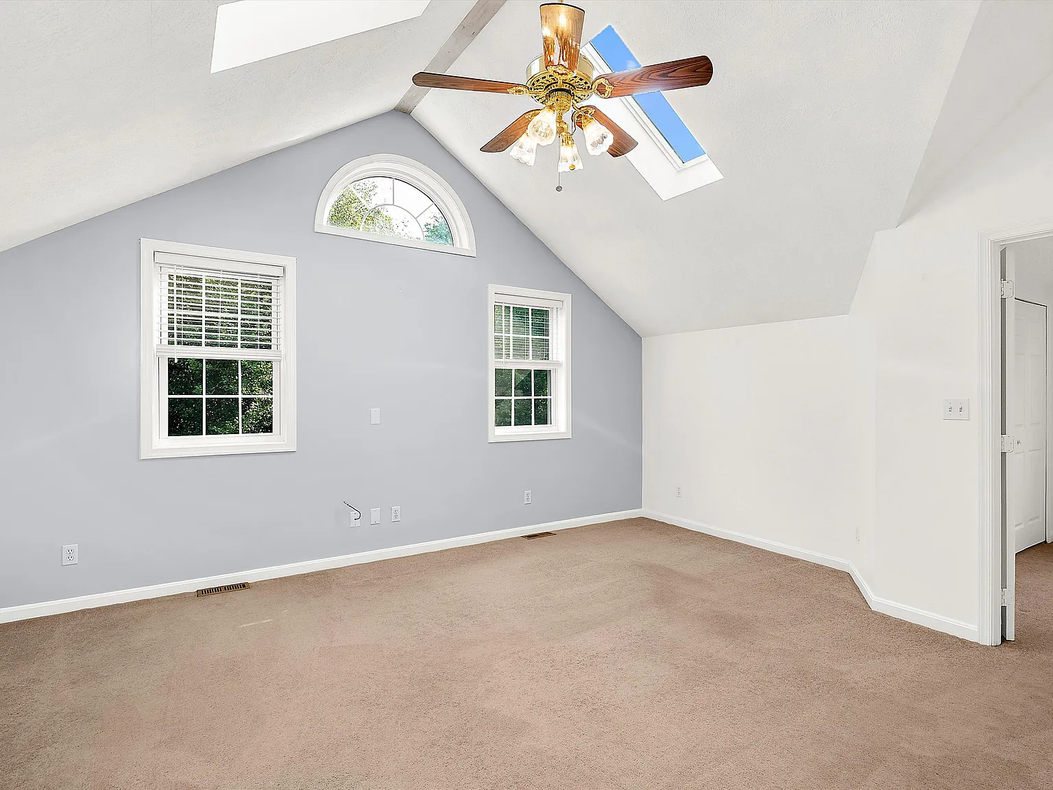 1 bed, 681 sqft, $1,800 — Photo 4