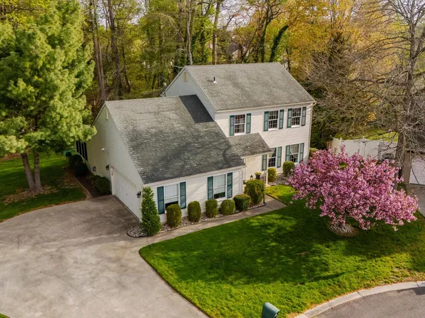 14 Bordeaux Pl, Logan Township, NJ 08085