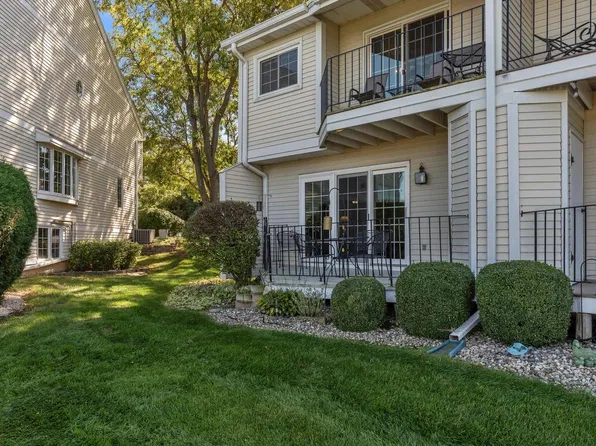7776 W Tuckaway Shores DRIVE, Franklin, WI 53132