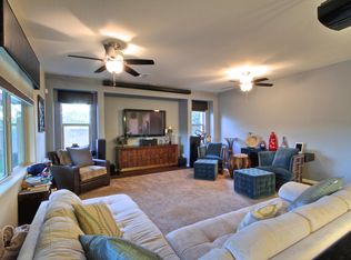 9131 W Quail Track Dr, Peoria, AZ 85383