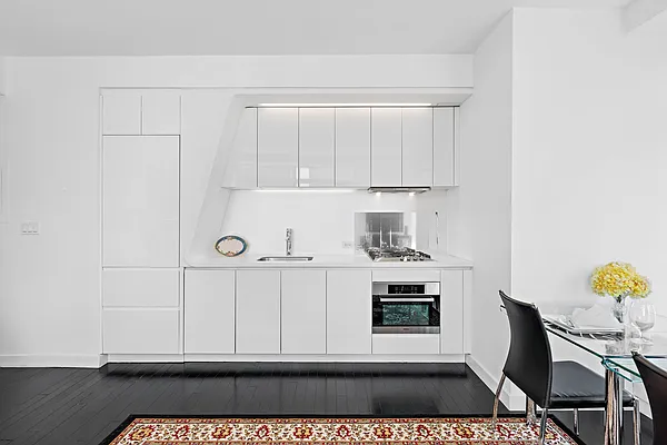 Rented by Nest Seekers International | media 57