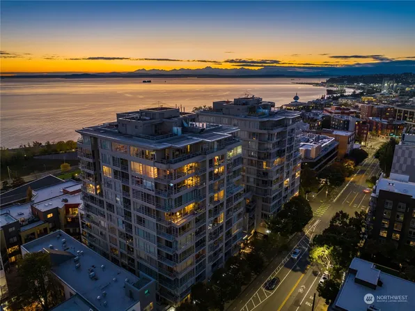 2929 1st Avenue #303, Seattle, WA 98121