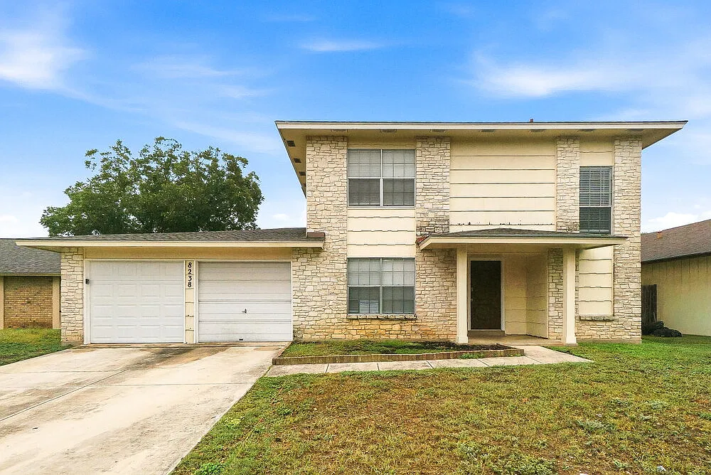 3 bed, 2.5 bath, 1994 sqft, $1,610 — Photo 1