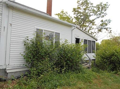 2nd image of 95 Chase Hill Rd