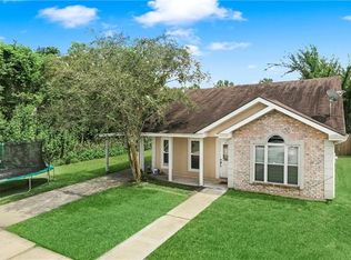 3005 Woods Dr, Violet, LA 70092