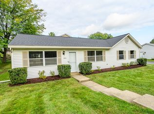 303 Jonquil Ct, Aurora, IL 60504