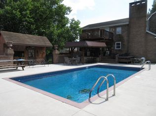 54 Kuhn Rd, Littlestown, PA 17340