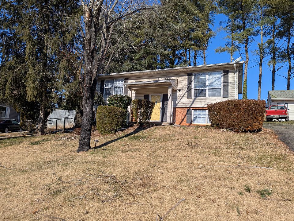 1st image of 6220 Narragansett Dr