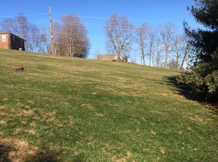 Lentzier Trce, Jeffersonville, IN 47130