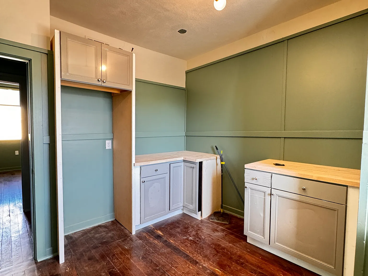 2 bed, $1,850 — Photo 4
