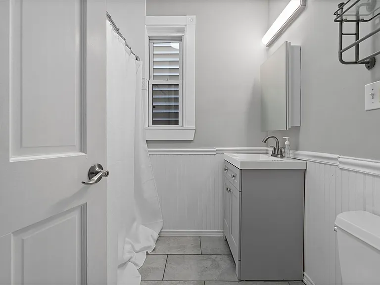 194 Emerson St #3 — Photo 6