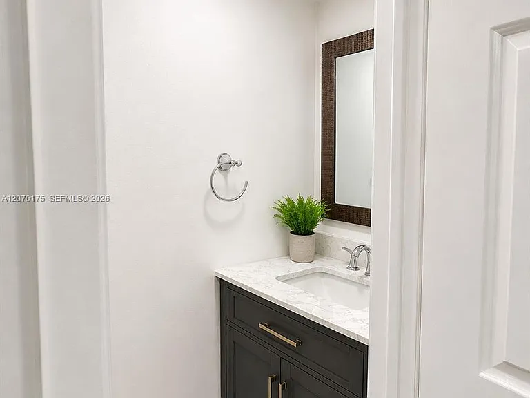 550 NW 82nd Ct #383 — Photo 8