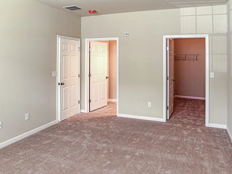 Stonegate Apartments — Photo 25