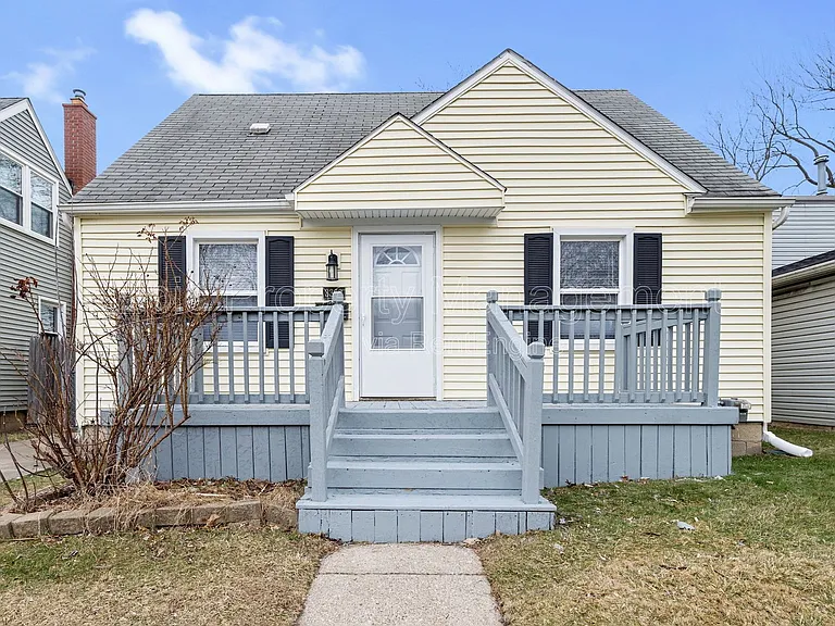 3360 Edgeworth St — Photo 1