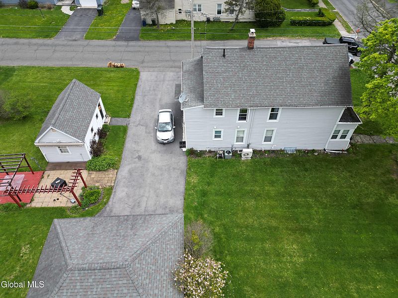 4th image of 163 Manor Avenue