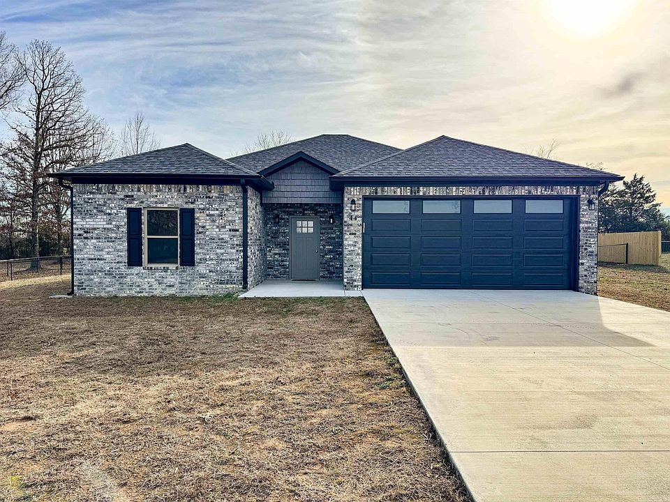 1st image of 44 Indian Meadows Dr