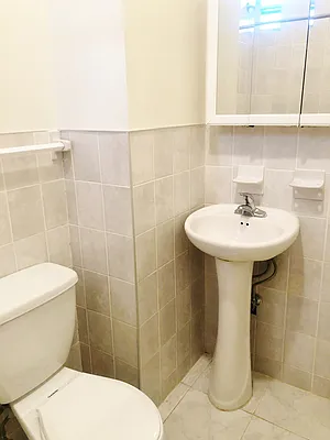 Rented by Azure Realty NY LLC | media 10