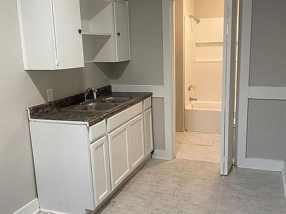 2nd image of 315 8th Ave N #2
