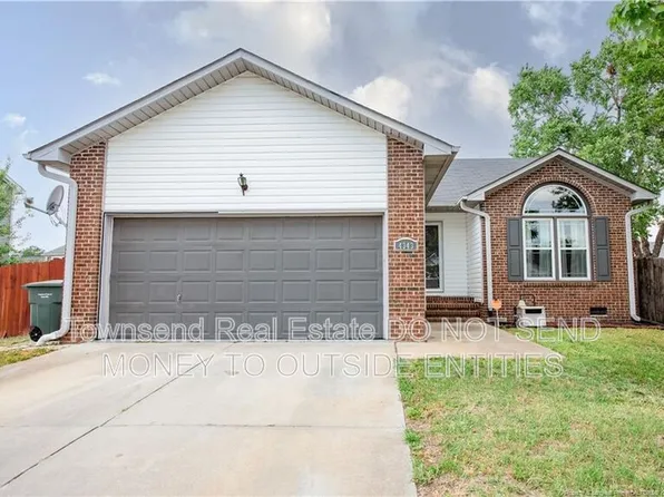 4343 Dominique St, Hope Mills, NC 28348