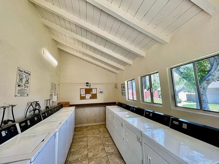 971 S Idaho St #16 — Photo 36