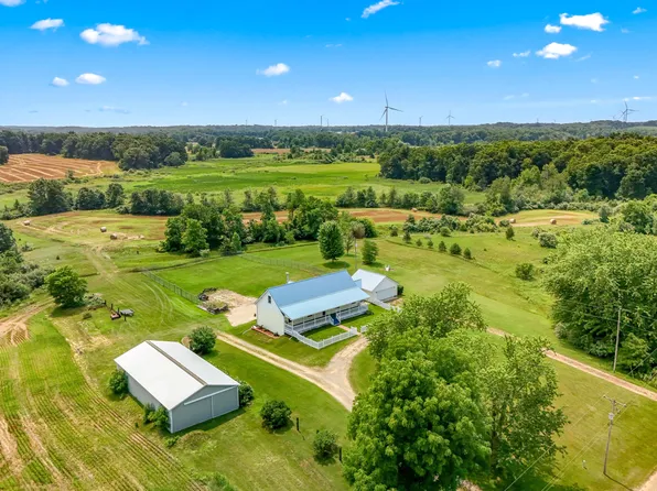 8651 Moreland Rd, Jerome, MI 49249