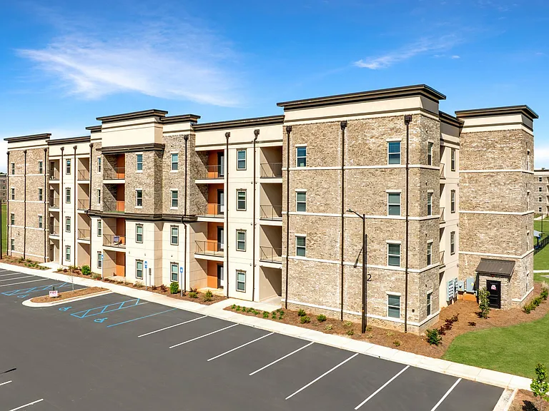 Joy Park Luxury Apartments — Photo 5
