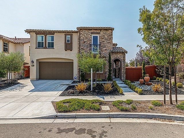1st image of 5639 Evolene St