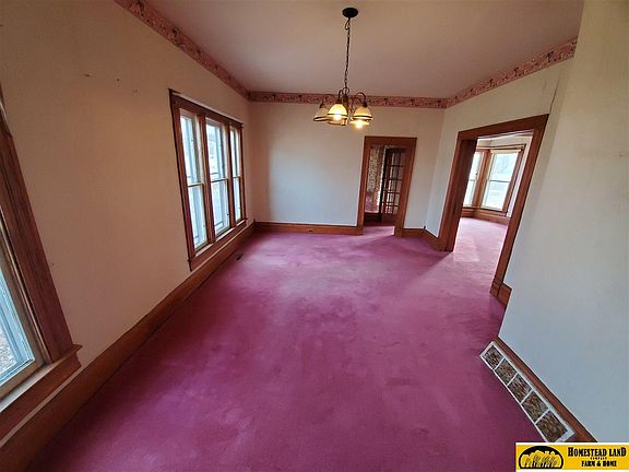 5th image of 221 N 12th St