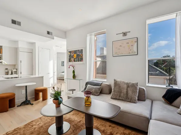 55 Ashley Ave APT 17, Charleston, SC 29401