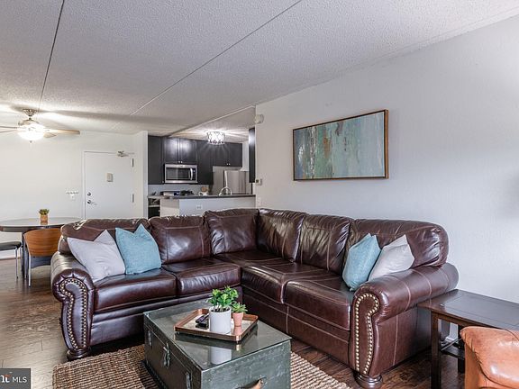 5th image of 75 S Reynolds St APT 312
