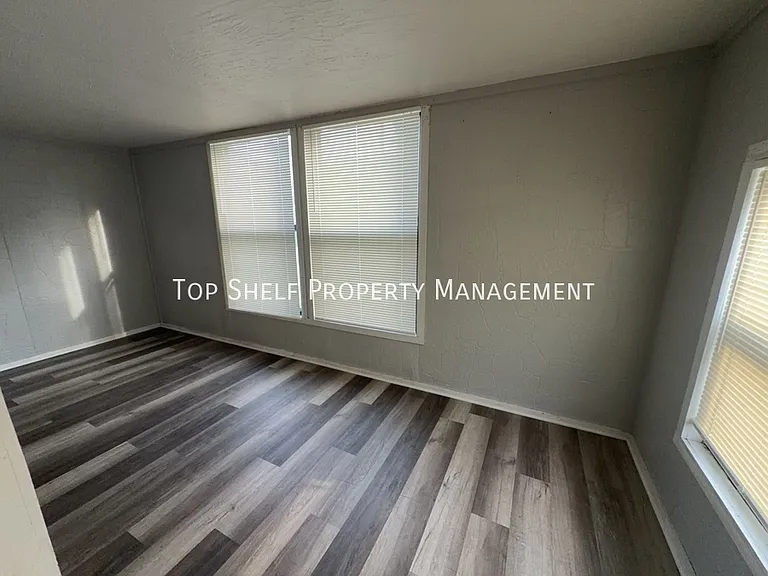1215 Guthrie Ave — Photo 7