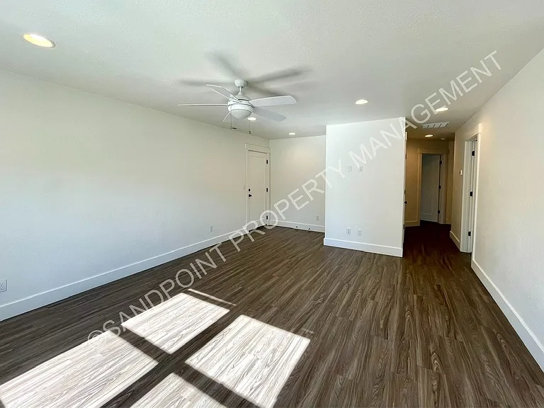 3101 Spring Creek Way — Photo 8