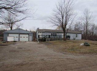 9556 E Fremont Rd, Shepherd, MI 48883