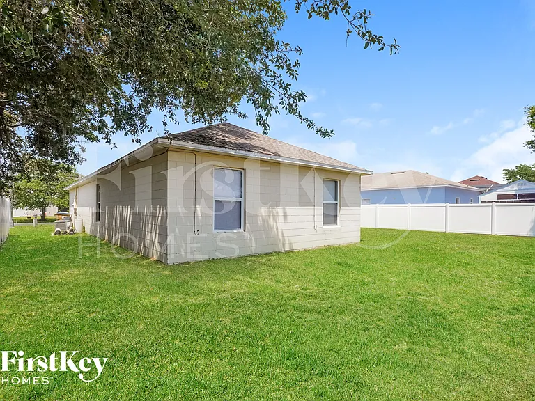 729 Pincon Ln — Photo 13