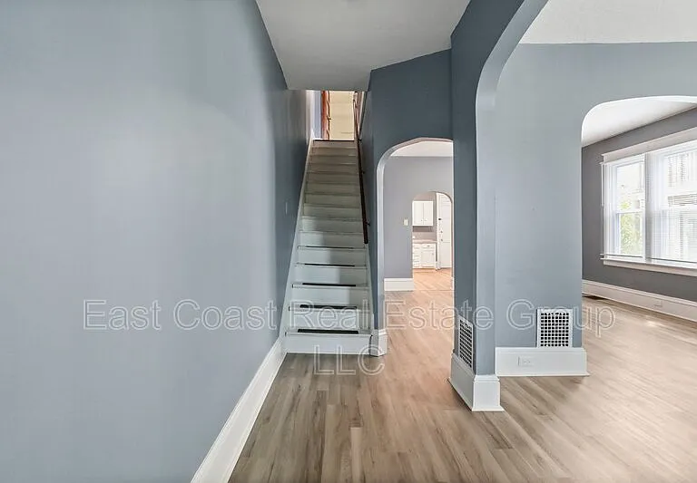 39 W Wilson Blvd — Photo 4