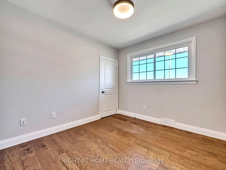 43 White St #MAIN — Photo 26